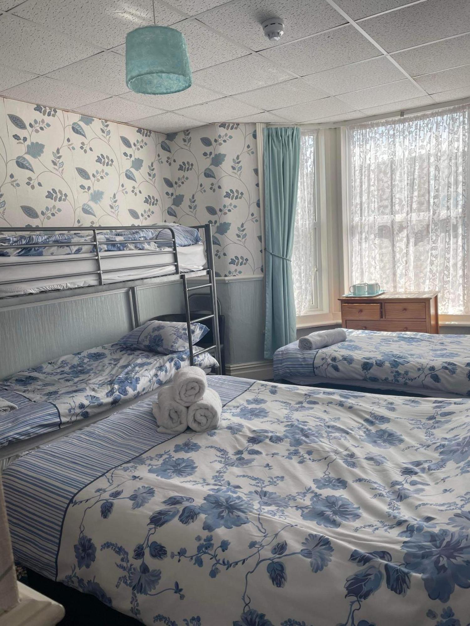 Roselea - St Chads Hotel 2*